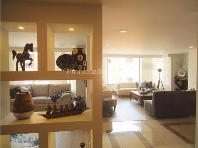 Apartamento en venta en Santa Barbara Alta, Bogotá · foto 2 de 20