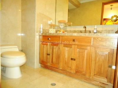 Apartamento en venta en Santa Barbara Alta, Bogotá · foto 12 de 20
