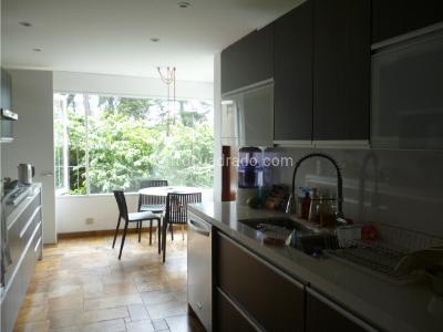 Apartamento de 3 alcobas en venta en Bosque Medina, Bogotá, 206 m² · foto 3 de 19