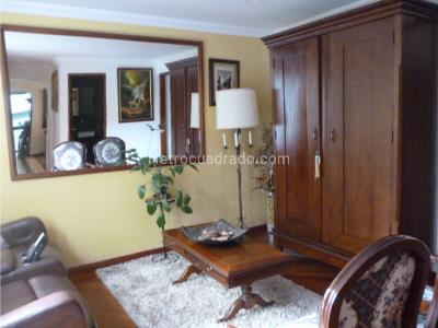 Apartamento de 3 alcobas en venta en Bosque Medina, Bogotá, 256 m² · foto 3 de 20