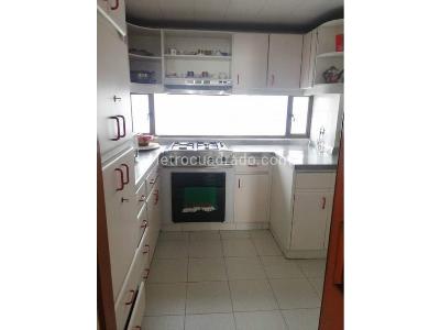 Apartamento en venta en Santa Barbara, Bogotá · foto 8 de 18