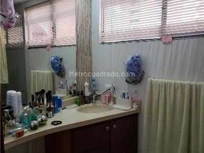 Apartamento de 3 alcobas en venta en Bella Suiza, Bogotá, 130 m² · foto 16 de 20