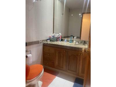 Apartamento en venta en La Carolina, Bogotá · foto 9 de 19