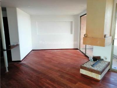 Apartamento de 3 alcobas en venta en Bella Suiza, Bogotá, 160 m² · foto 2 de 20