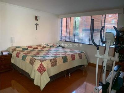 Apartamento en venta en La Carolina, Bogotá · foto 8 de 20