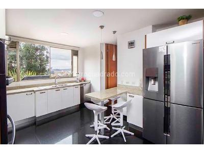 Apartamento de 3 alcobas en venta en Sierras Del Moral, Bogotá, 268 m² · foto 10 de 17