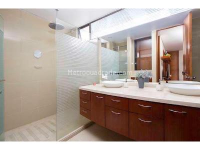 Apartamento de 3 alcobas en venta en Sierras Del Moral, Bogotá, 268 m² · foto 12 de 17