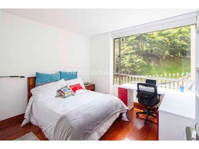 Apartamento de 3 alcobas en venta en Sierras Del Moral, Bogotá, 268 m² · foto 14 de 17