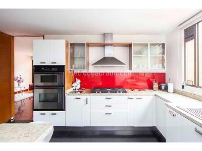 Apartamento de 3 alcobas en venta en Sierras Del Moral, Bogotá, 268 m² · foto 6 de 17