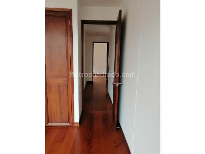 Apartamento de 3 alcobas en venta en Bella Suiza, Bogotá, 130 m² · foto 9 de 20