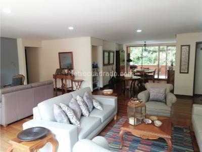 Apartamento de 3 alcobas en venta en Bella Suiza, Bogotá, 222 m² · foto 13 de 20