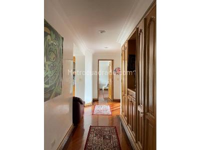 Apartamento de 3 alcobas en venta en Montearroyo, Bogotá, 252 m² · foto 7 de 20