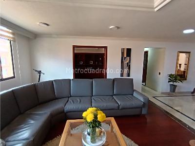 Apartamento de 4 alcobas en venta en Santa Barbara, Bogotá, 324 m² · foto 2 de 20