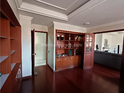 Apartamento de 4 alcobas en venta en Santa Barbara, Bogotá, 324 m² · foto 9 de 20