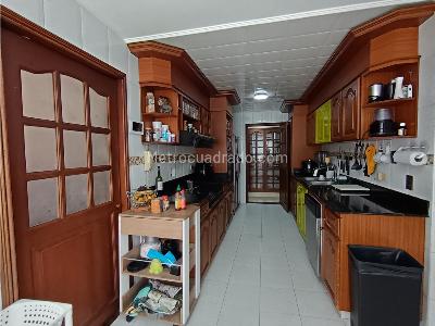 Apartamento de 4 alcobas en venta en Santa Barbara, Bogotá, 324 m² · foto 15 de 20