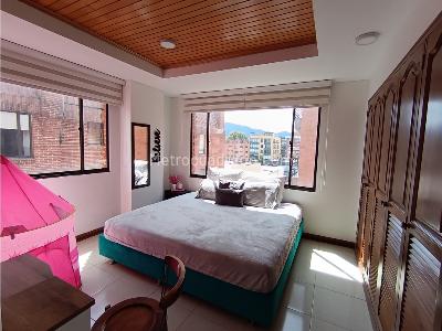 Apartamento de 4 alcobas en venta en Santa Barbara, Bogotá, 324 m² · foto 19 de 20