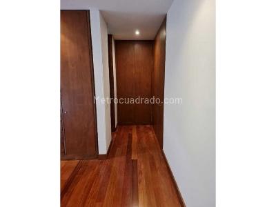 Apartamento de 3 alcobas en venta en Usaquen, Bogotá, 191 m² · foto 4 de 17