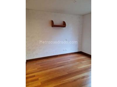 Apartamento de 3 alcobas en venta en Usaquen, Bogotá, 191 m² · foto 8 de 17