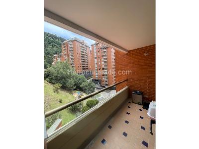 Apartamento de 3 alcobas en venta en Bella Suiza, Bogotá, 160 m² · foto 3 de 20
