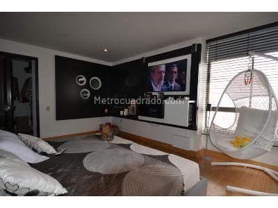 Apartamento de 3 alcobas en venta en Bella Suiza, Bogotá, 160 m² · foto 4 de 17