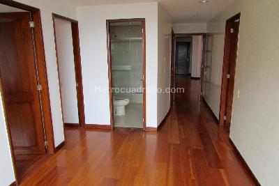 Apartamento en venta en Bella Suiza Alta, Bogotá · foto 6 de 17