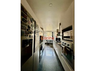 Apartamento de 3 alcobas en venta en Bosque Medina, Bogotá, 213 m² · foto 7 de 18