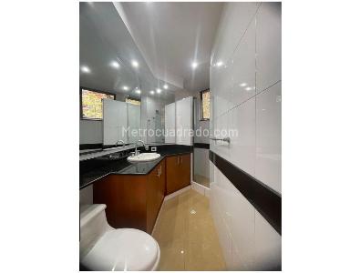 Apartamento en venta en Santa Barbara Alta, Bogotá · foto 13 de 16