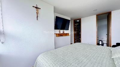 Apartamento de 3 alcobas en venta en El Poblado Las Palmas, Medellín, 87 m² · foto 17 de 20
