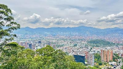 Apartamento de 3 alcobas en venta en El Poblado Las Palmas, Medellín, 87 m² · foto 7 de 20