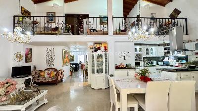 Apartamento de 4 alcobas en venta en Laureles, Medellín, 205 m² · foto 12 de 20
