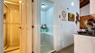 Apartamento de 4 alcobas en venta en Laureles, Medellín, 205 m² · foto 18 de 20