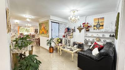 Apartamento de 4 alcobas en venta en Laureles, Medellín, 205 m² · foto 6 de 20
