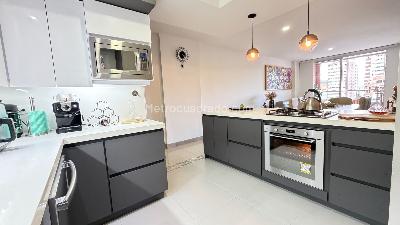Apartamento de 4 alcobas en venta en Castropol, Medellín, 135 m² · foto 6 de 20