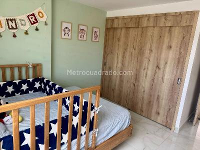 Apartamento en venta en Loma De Los Bernal, Medellín · foto 16 de 17