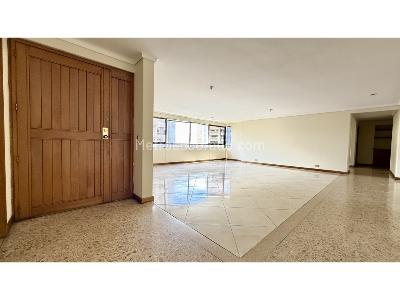 Apartamento de 4 alcobas en venta en El Poblado Castropol, Medellín, 229 m² · foto 1 de 20