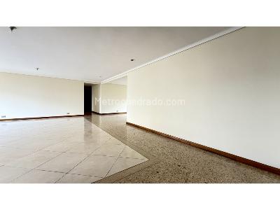 Apartamento de 4 alcobas en venta en El Poblado Castropol, Medellín, 229 m² · foto 2 de 20