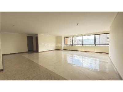 Apartamento de 4 alcobas en venta en El Poblado Castropol, Medellín, 229 m² · foto 7 de 20