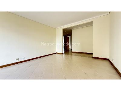 Apartamento de 4 alcobas en venta en El Poblado Castropol, Medellín, 229 m² · foto 13 de 20