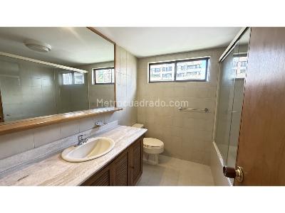 Apartamento de 4 alcobas en venta en El Poblado Castropol, Medellín, 229 m² · foto 20 de 20