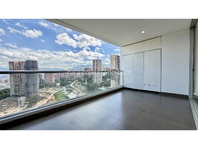 Apartamento de 2 alcobas en venta en Poblado Transversal Inferior El Castillo, Medellín, 90 m² · foto 4 de 20