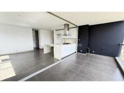 Apartamento de 2 alcobas en venta en Poblado Transversal Inferior El Castillo, Medellín, 90 m² · foto 7 de 20