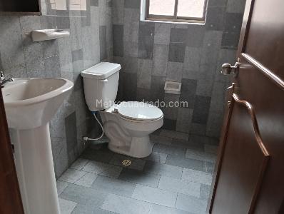 Casa de 5 alcobas en venta en San Luis, Bogotá, 520 m² · foto 16 de 17