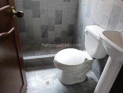 Casa de 5 alcobas en venta en San Luis, Bogotá, 520 m² · foto 17 de 17