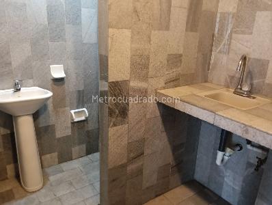 Casa de 5 alcobas en venta en San Luis, Bogotá, 520 m² · foto 4 de 17