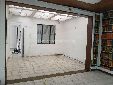 Casa de 5 alcobas en venta en San Luis, Bogotá, 520 m² · foto 5 de 17