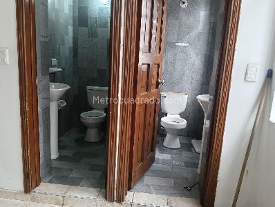 Casa de 5 alcobas en venta en San Luis, Bogotá, 520 m² · foto 6 de 17