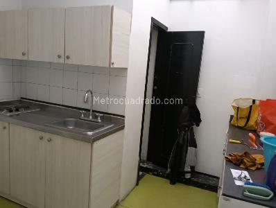 Casa de 5 alcobas en venta en San Luis, Bogotá, 520 m² · foto 7 de 17