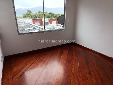 Casa de 4 alcobas en venta en San Marcel, Manizales, 65 m² · foto 7 de 14