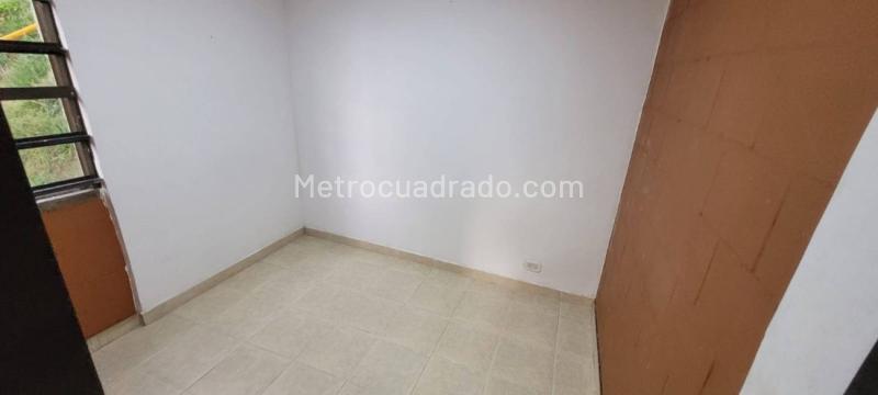 Piso – Manizales, Guamal, La Fuente - Más