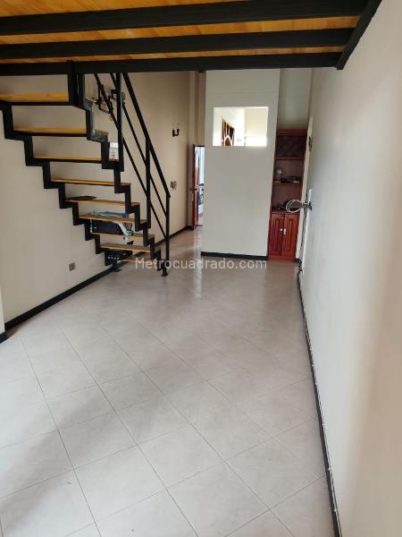 Piso – Medellín, La Castellana, Laureles-Estadio - Más